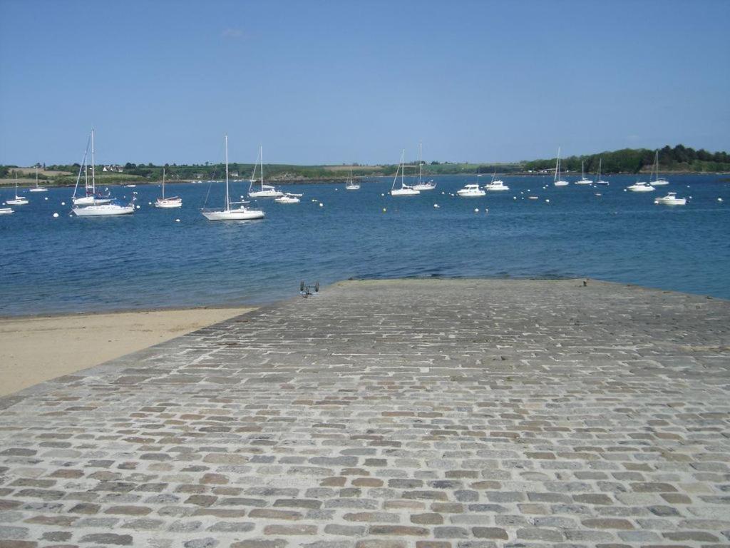Og Gite Le Minihic-sur-Rance Exterior photo